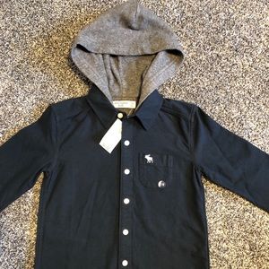 NWT Abercrombie kids flannel shirt with hood